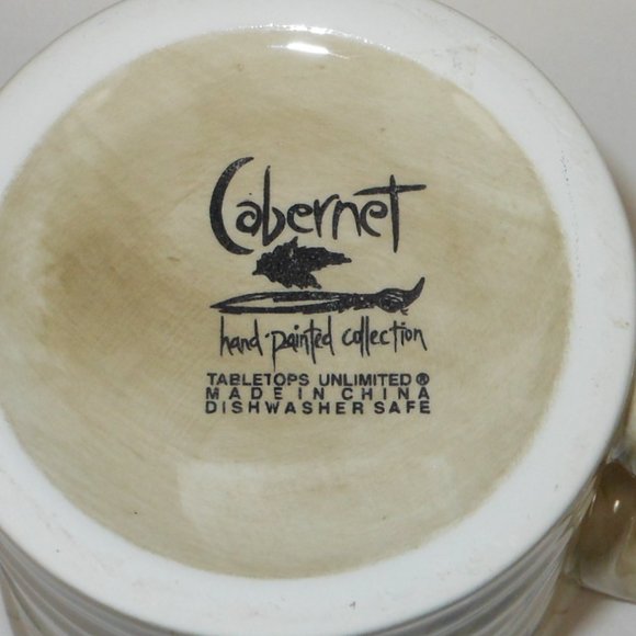 Coffee mug. Cabernet Tabletop Collection. Hand painted grapes - Picture 5 of 5